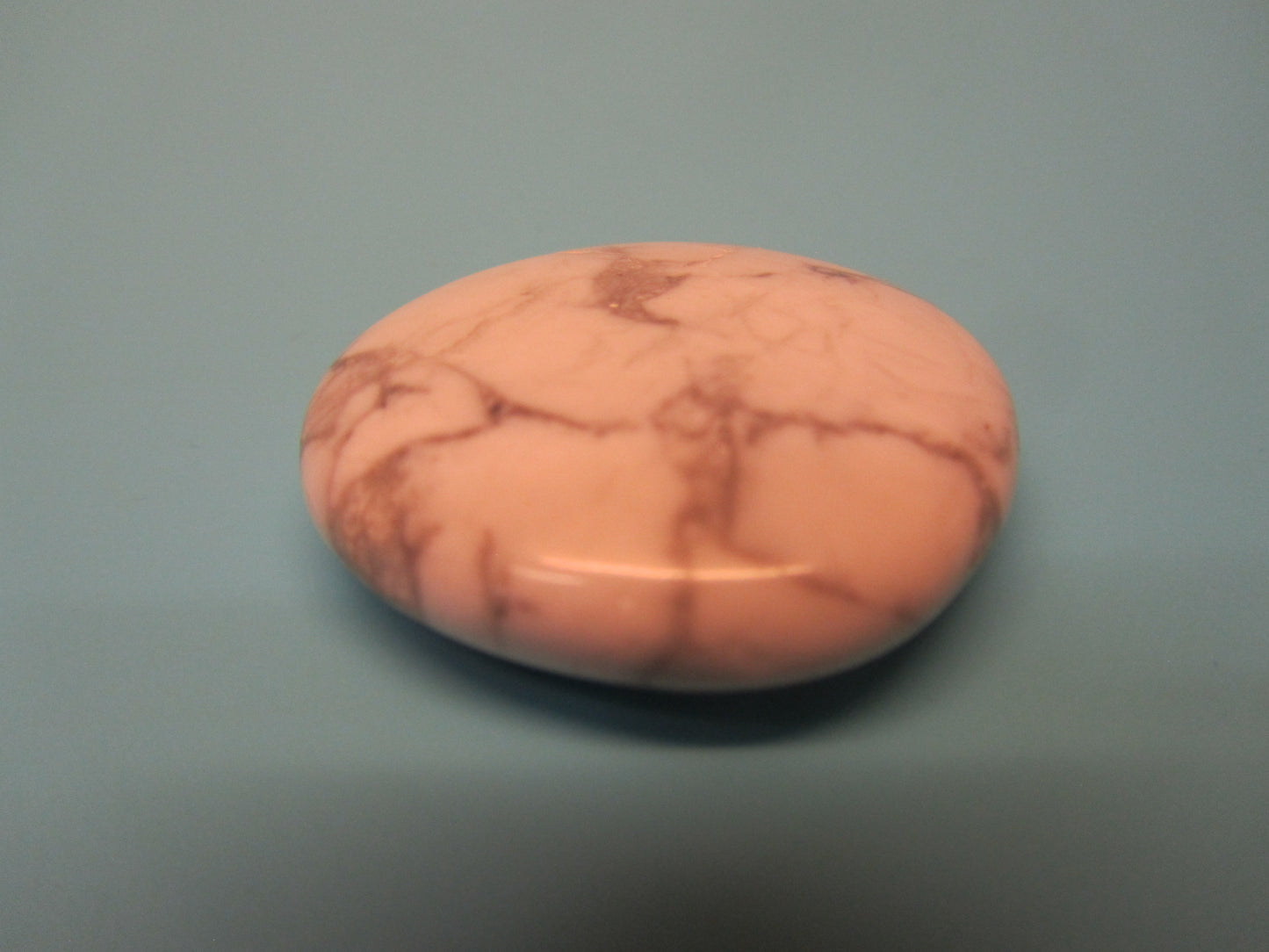 Handschmeichler Magnesit ( Der Stein für die Knochen und die Verdauung )