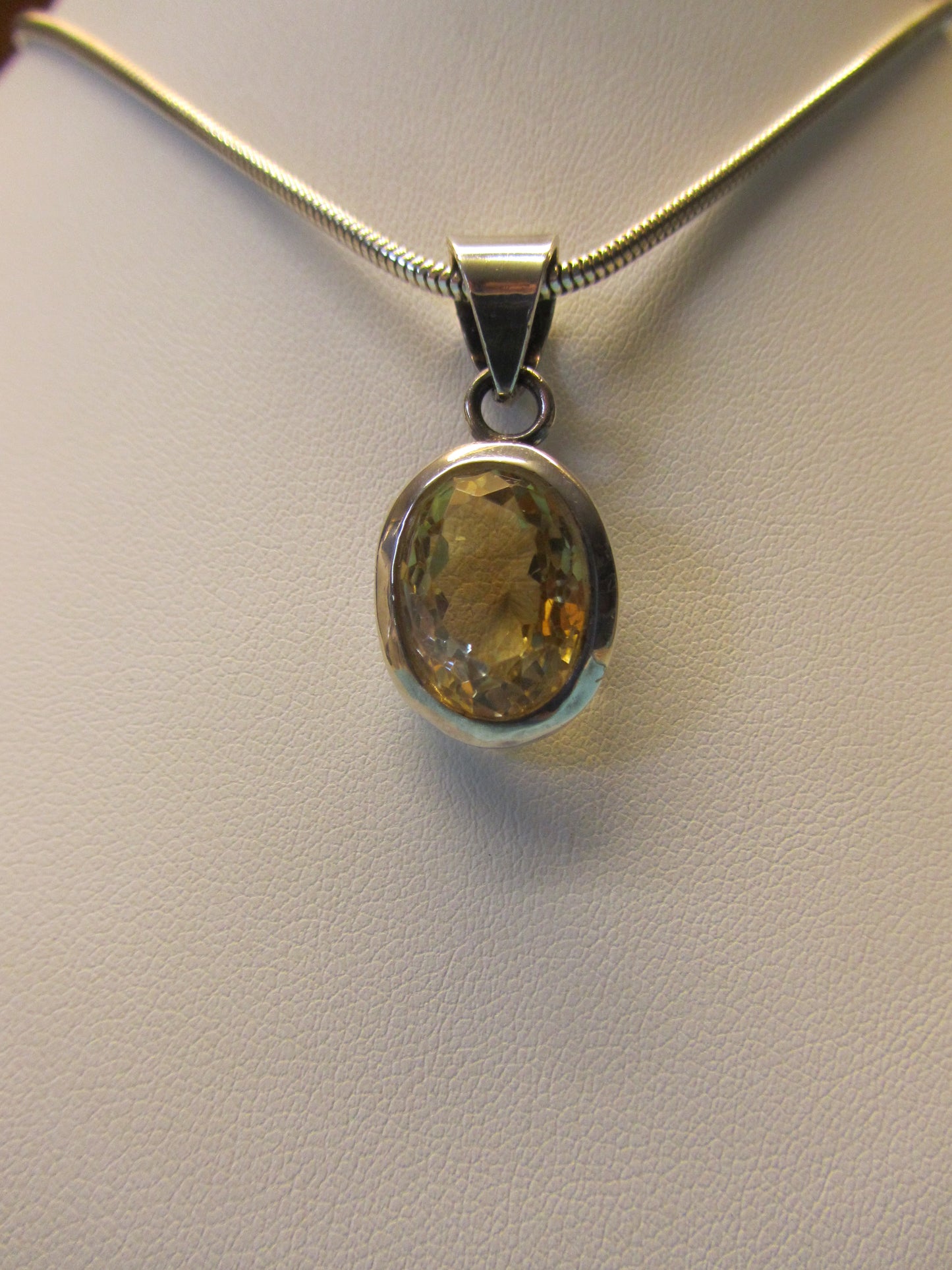 Anhänger Citrin in Silber gefasst