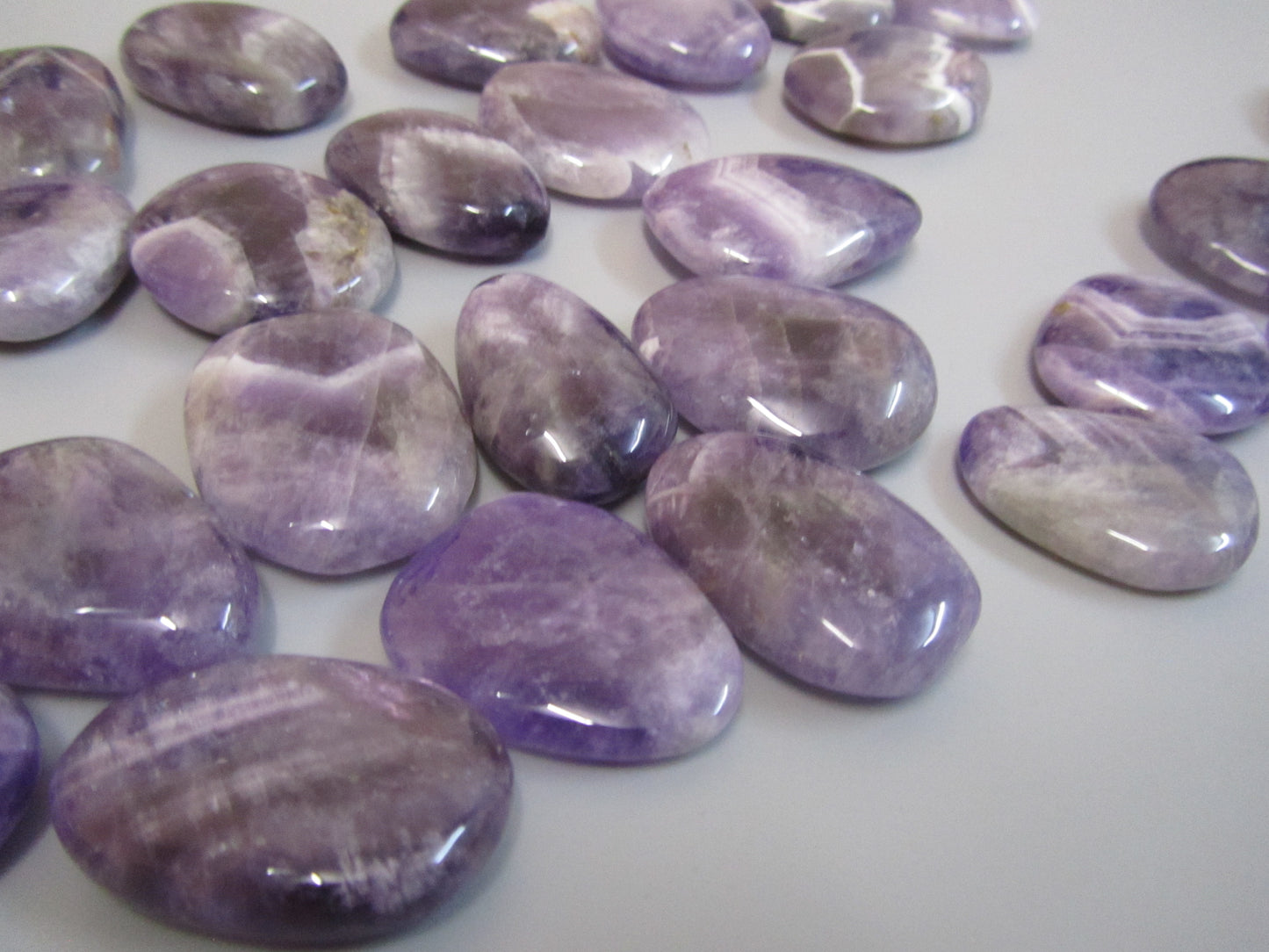 Handschmeichler Amethyst ( Stein für Entspannung )