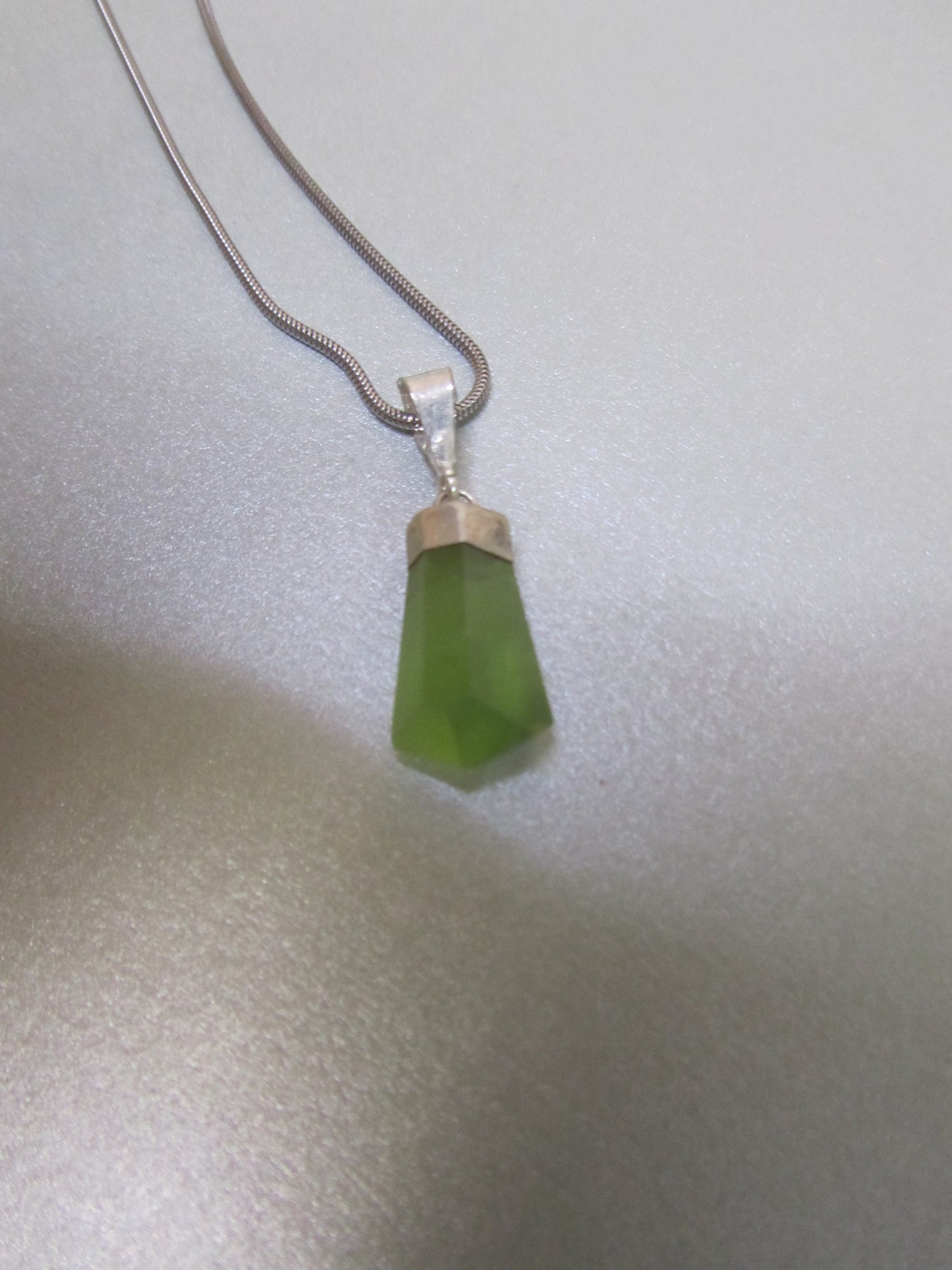 Peridot in Silber gefasst